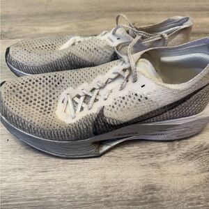 Nike Vaporfly 3 - Size 10.5